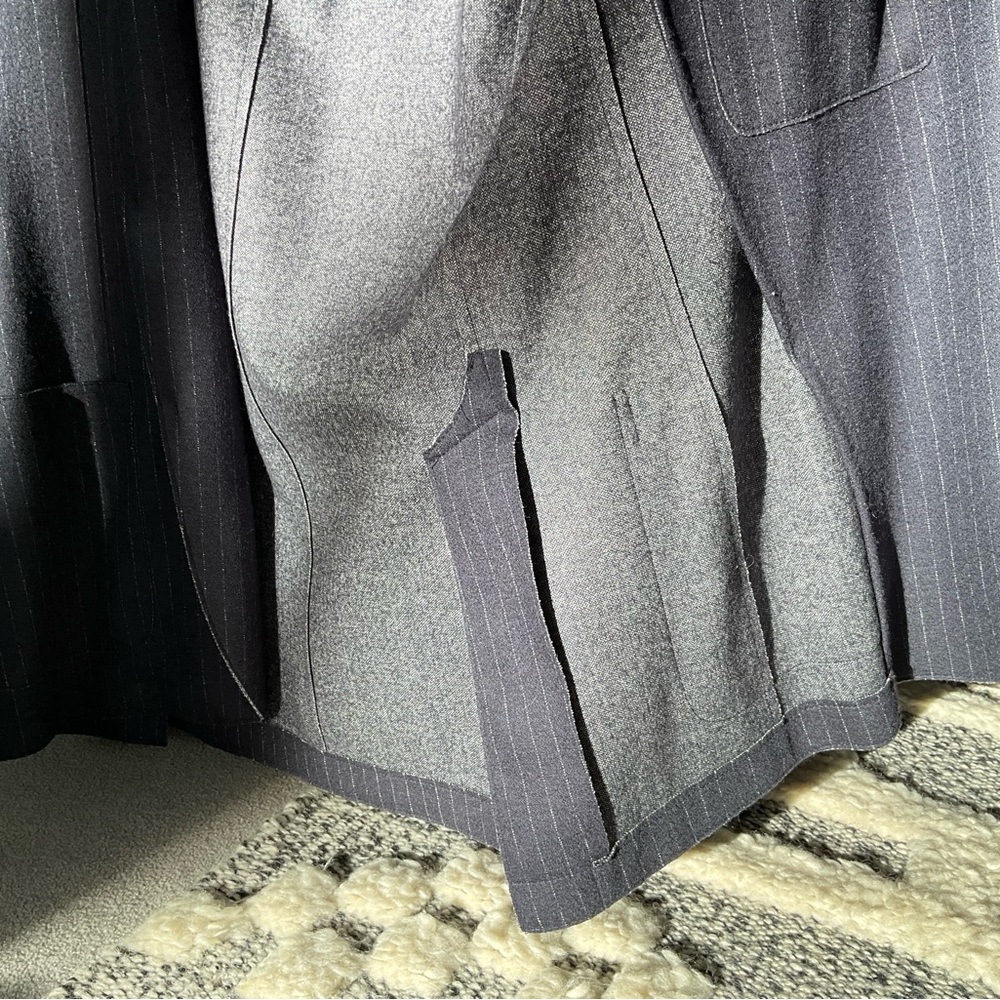 Eleventy Men's Soft Pinstripe Blazer - Picture 5 of 15